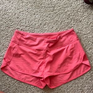 Lululemon speed up low rise 2.5” size 6 pink